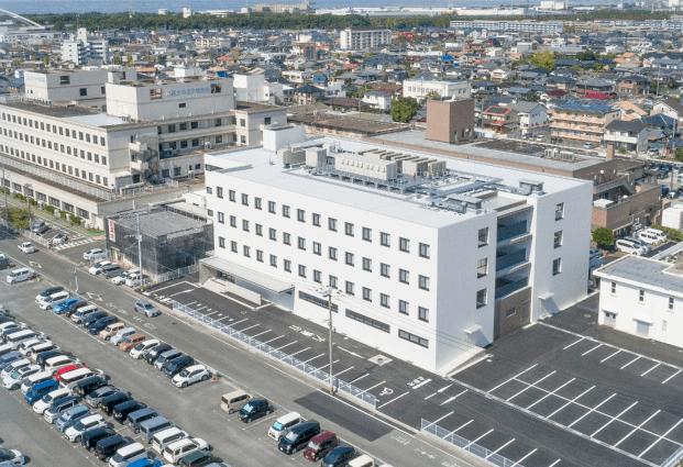 officeMainImageBlurLeft