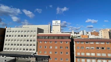 officeMainImageBlurLeft