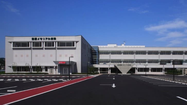 officeMainImageBlurLeft