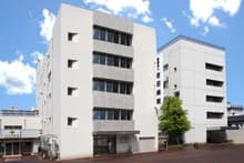 officeMainImageBlurLeft