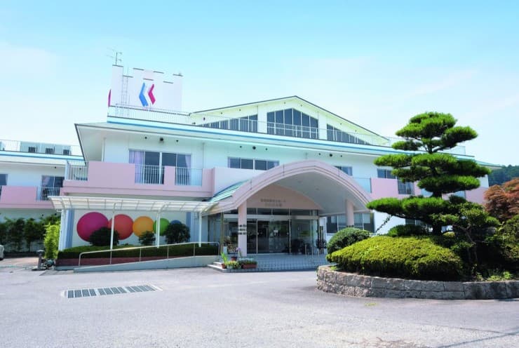 officeMainImageBlurLeft