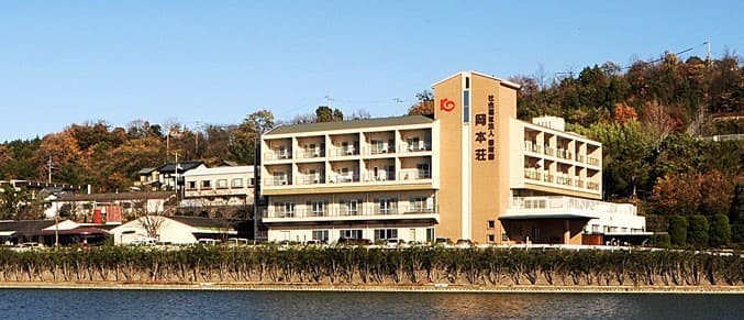 officeMainImageBlurLeft